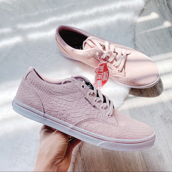 Vans Shoes - Vans authentic sneakers rose